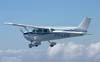 Cessna 172N Skyhawk, PT-LUX. (11/03/2007) Foto: Wesley Minuano - e-mail: arrow4t@yahoo.com