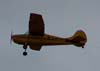 Cessna 170A (PT-ALD) da MB Publicidade sobrevoando So Carlos. (13/12/06)