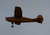 Cessna 170A (PT-ALD) da MB Publicidade sobrevoando So Carlos. (13/12/06)