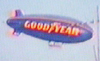 Dirigvel A150 (PR-ANA) da Goodyear sobrevoando So Carlos. (04/06/2004)