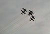 Os Embraer EMB-312 (T-27 Tucano) da Esquadrilha da Fumaa fazendo a manobra "Espelho". (19/06/2012) Foto: Srgio Cardoso.