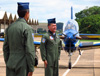 Tenente Coronel Aviador Marcelo Gobett Cardoso, a esquerda, e Tenente Coronel Aviador Wagner de Almeida Esteves. (18/12/2012)