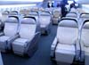 Poltronas da classe executiva do primeiro Boeing 777-300ER da TAM, PT-MUA. (10/06/2008) Foto: Santiago Oliver.