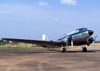 Douglas DC-3 "Rose", N101KC, estacionado ao lado do hangar que fica ao lado da torre de controle do aeroporto de So Carlos. (30/08/2007)