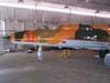 Mykoyan Gurevich Mig 21, recebendo a pintura no hangar de restaurao. (12/10/2006)