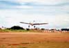 Piper PA-36-300 Pawnee Brave, PT-WDW, ex-N3694E, durante passagem rasante  pista. Esta aeronave sofreu um grave acidente no dia 14 de maro de 2001. (24/08/1997) Foto: Fernando Sarracini.