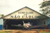 Piper PA-36-300 Pawnee Brave, PT-WDW, ex-N3694E, em frente ao hangar do Aeroclube de So Carlos. Esta aeronave sofreu um grave acidente no dia 14 de maro de 2001. (28/06/1997) Foto: Fernando Sarracini.