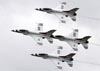Os Lockheed F-16CJ Fighting Falcon dos Thunderbirds. (16/04/2010) Foto: Celia Passerani.