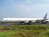 Douglas DC-8-61F, PR-ABA, da Air Brasil, empresa que não chegou a operar vôos cargueiros, ex-ABSA Cargo Airline, no "cemitério de aviões". (19/02/2007)