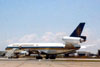 Douglas DC-10 da British Caledonian estacionado no ptio em 1984. Foto: Valdemar Zanette.